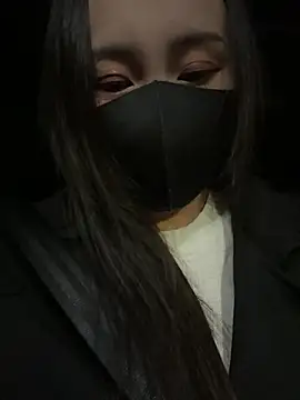 StarlitUnicorn online show from April 3, 12:03 pm