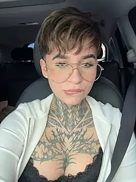 AliceShazaham  online show from June 7, 12:01 pm