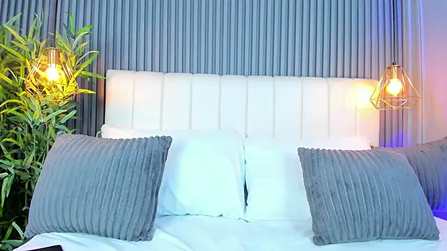 LinaGlam online show from October 17, 10:57 pm