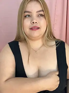 Blondegirl  online show from February 3, 2:21 am