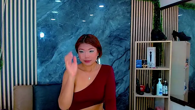 Isalombardi online show from January 31, 7:11 pm