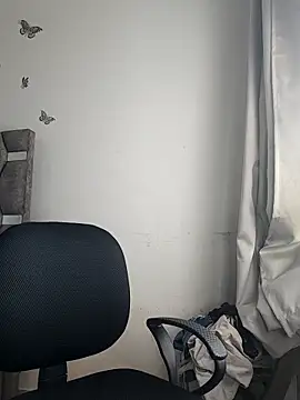 aurelialux online show from September 26, 9:45 pm