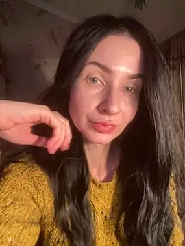 Starry Siren online show from November 16, 6:30 pm