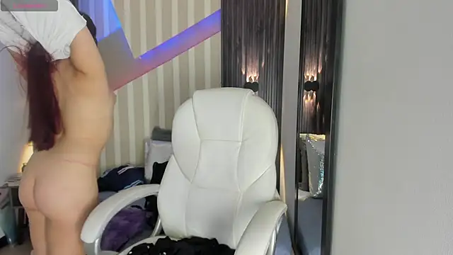 emily layton online show from February 13, 12:56 am