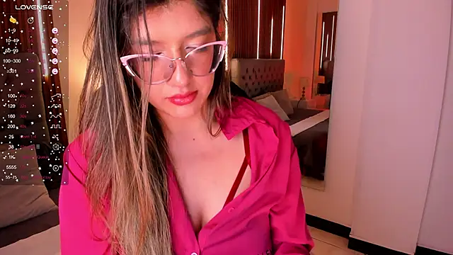 Snapshot of SEXMILLA_ chatting on October 3, 7:08 pm SEXMILLA  online show from October 3, 7:08 pm