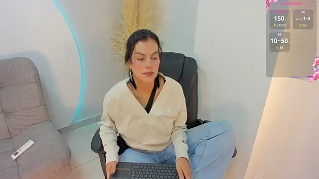 Ada Monroe10 online show from October 1, 2:22 pm