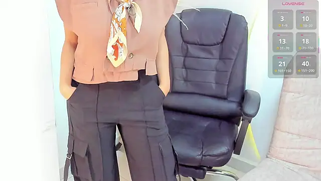 Ada Monroe10 online show from October 21, 1:37 pm