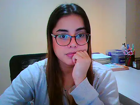 maliamiller online show from November 3, 6:28 am