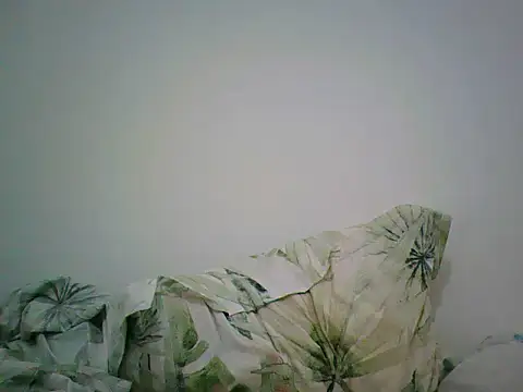 maliamiller online show from April 12, 7:05 pm