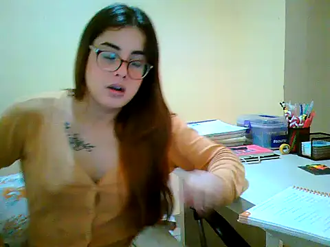 maliamiller online show from October 30, 6:16 am