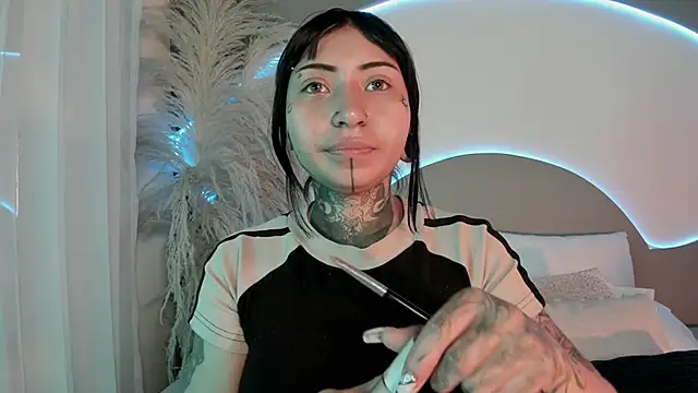 Evangeline bell online show from October 28, 12:33 pm