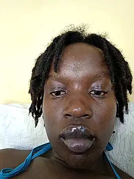 Juicylittle slute online show from October 7, 5:01 am