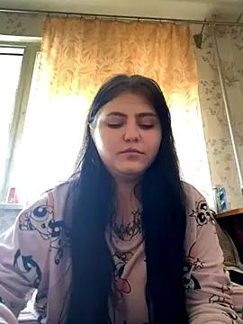 NanaDaizy online show from November 14, 11:32 am