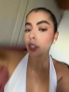 DakotaShelby online show from April 18, 9:48 pm