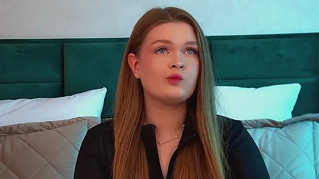 CrystalLyons online show from November 24, 6:21 pm