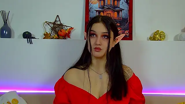 ChristinaMilton online show from October 31, 6:23 pm