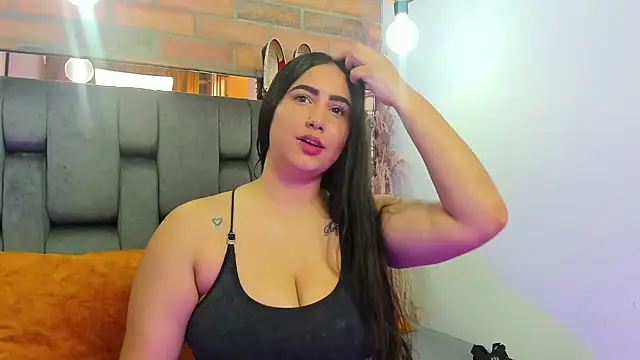 JESSYCORTES online show from September 12, 2:24 pm