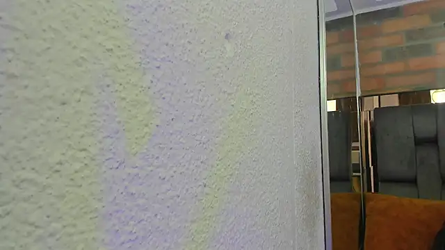 JESSYCORTES online show from September 15, 1:52 pm