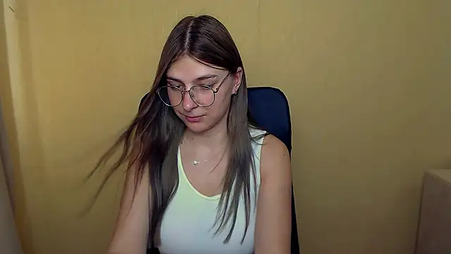 Luna Lush  online show from September 10, 11:21 am