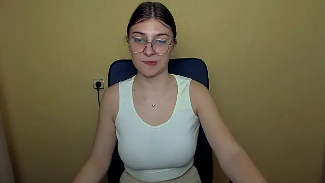 Luna Lush  online show from November 6, 11:49 am