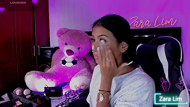 ZaraLim online show from September 17, 7:45 pm