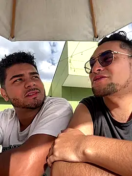 thiagowes online show from November 1, 8:35 pm