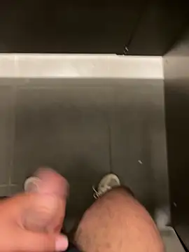 thiagowes online show from April 5, 11:59 pm