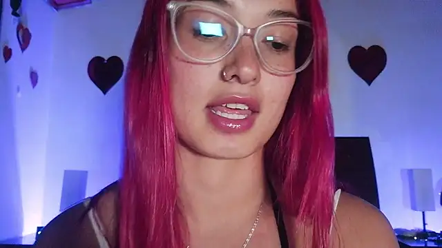 luccycollins  online show from February 13, 1:29 am