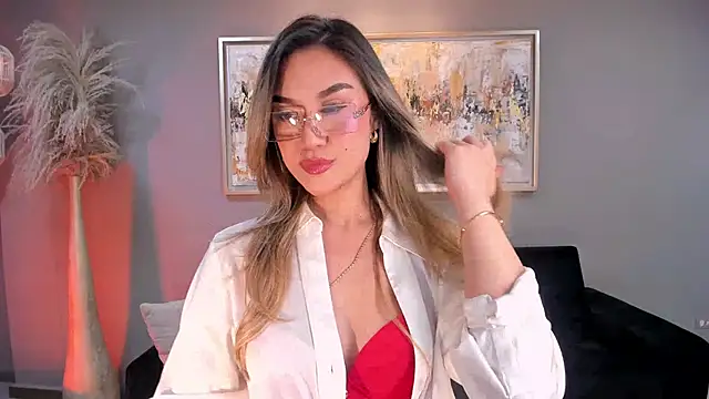 RebeccaHudson online show from November 20, 7:15 pm