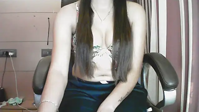 collage hoty online show from January 19, 3:46 am