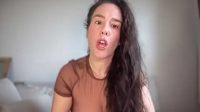 Snapshot of MilkyHoneyLullabies chatting on September 15, 12:24 pm MilkyHoneyLullabies online show from September 15, 12:24 pm