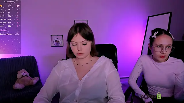 nikole kitt online show from September 29, 7:41 pm