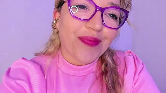 Naty Mature  online show from October 5, 10:15 pm