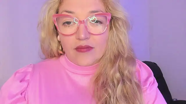 Naty Mature  online show from November 25, 7:04 pm