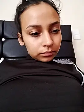 emma ambar online show from October 28, 8:25 pm