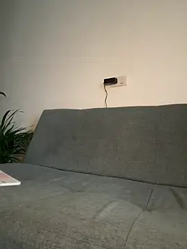  PhillipBrown online show from February 22, 3:35 pm