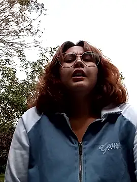 lara moon25 online show from October 9, 7:29 pm