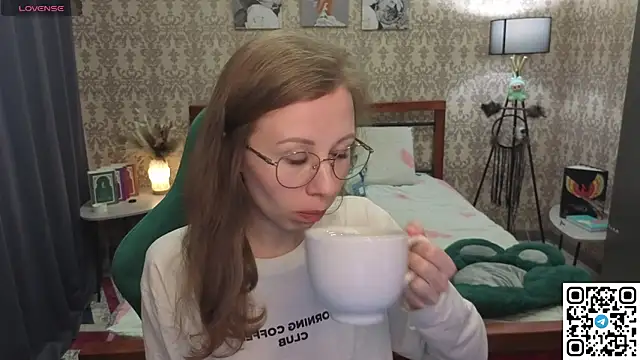 Lill Mary online show from February 14, 2:57 am