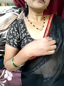 anuradha1432 online show from February 28, 12:37 pm