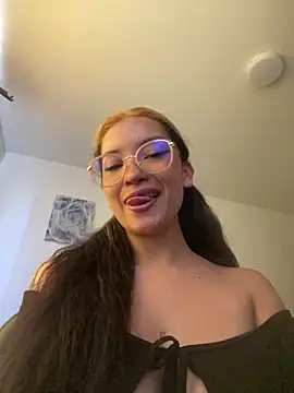 baby lizy online show from November 8, 9:09 pm