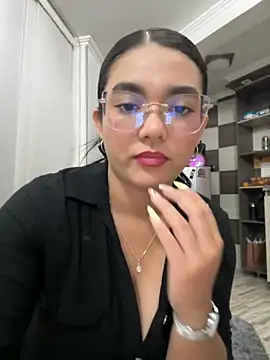 Snapshot of camianddanna chatting on September 26, 11:13 pm camianddanna online show from September 26, 11:13 pm