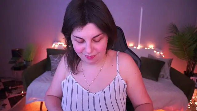 MirandaWong online show from March 15, 7:10 am