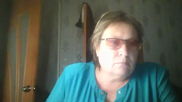 MelanieCold467 online show from December 1, 6:21 pm