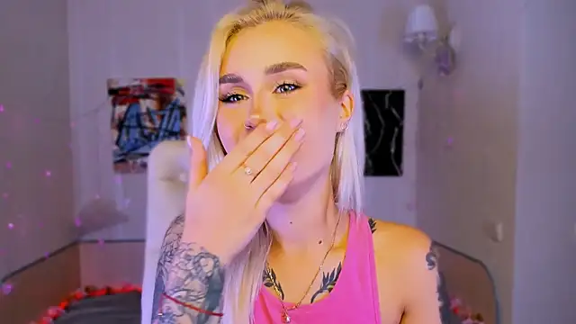  Ravenaa online show from November 14, 1:44 pm