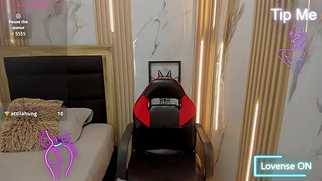 SHARONBLAKE2 online show from April 14, 1:44 pm