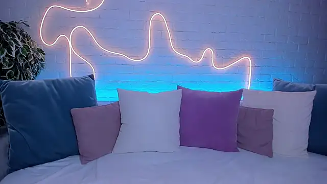 rossy babe  online show from October 16, 12:24 am