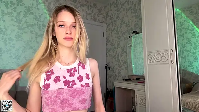 Evvie Summn1 online show from October 28, 11:05 am