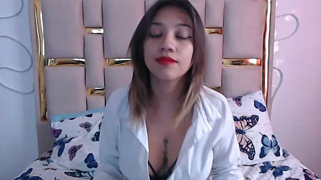 nina carther online show from November 4, 11:59 am