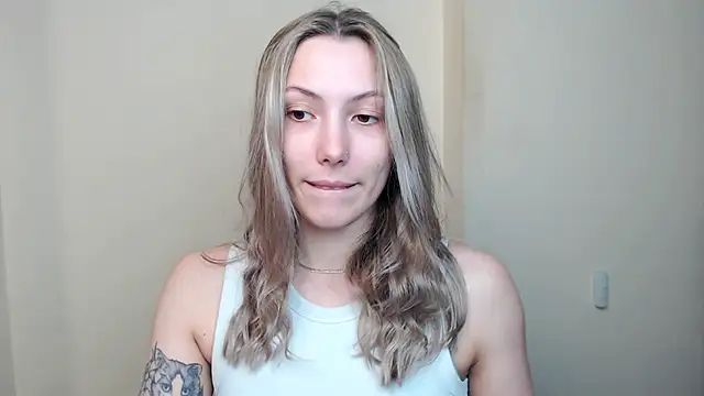 VanessaMay  online show from April 8, 4:31 pm