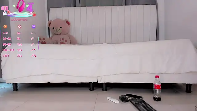 gatitavenecis online show from November 28, 4:21 pm